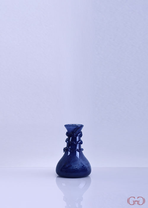 vase-glass-short-curly-snake-twist-straight-top-15CM-blue
