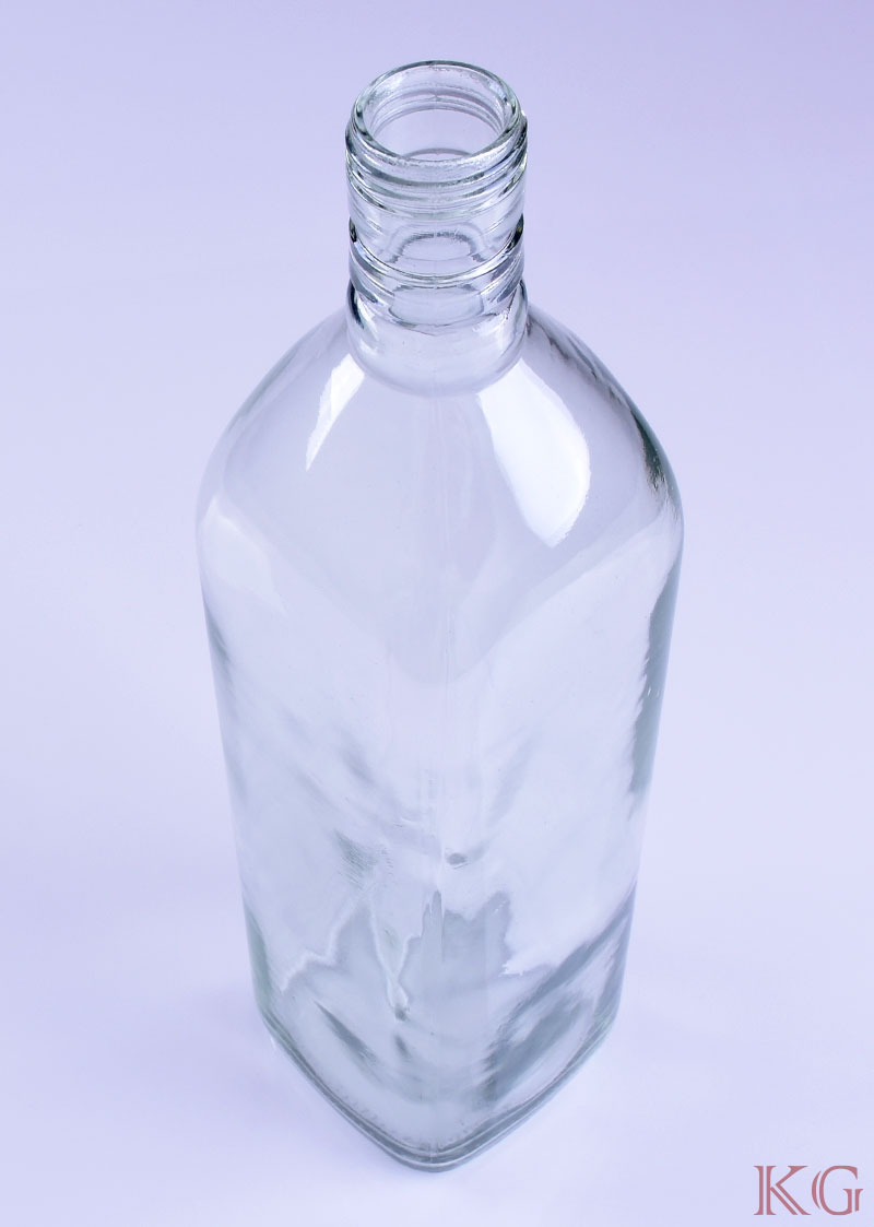 Golden Glass Koub Glass Bottle Square 750 ML